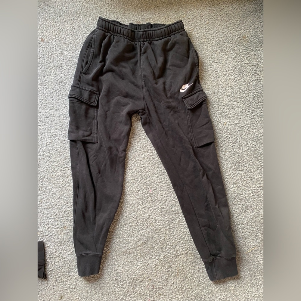 Black Nike sweatpants, men’s size small